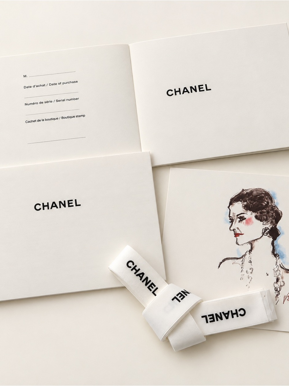 CHANEL White and Black Branded Ribbon with Stationery Cards
